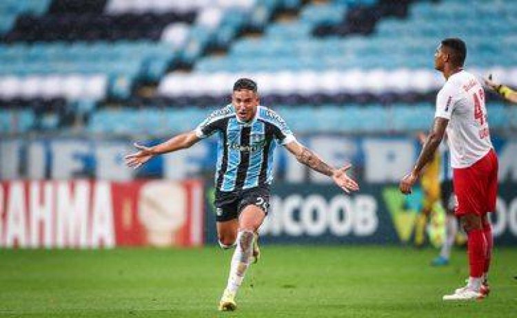 Grêmio goleia Bragantino e respira no Campeonato Brasileiro